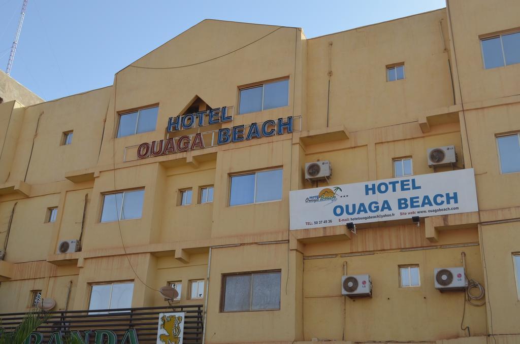 Ouaga Beach Hotel Ouagadougou Exterior photo