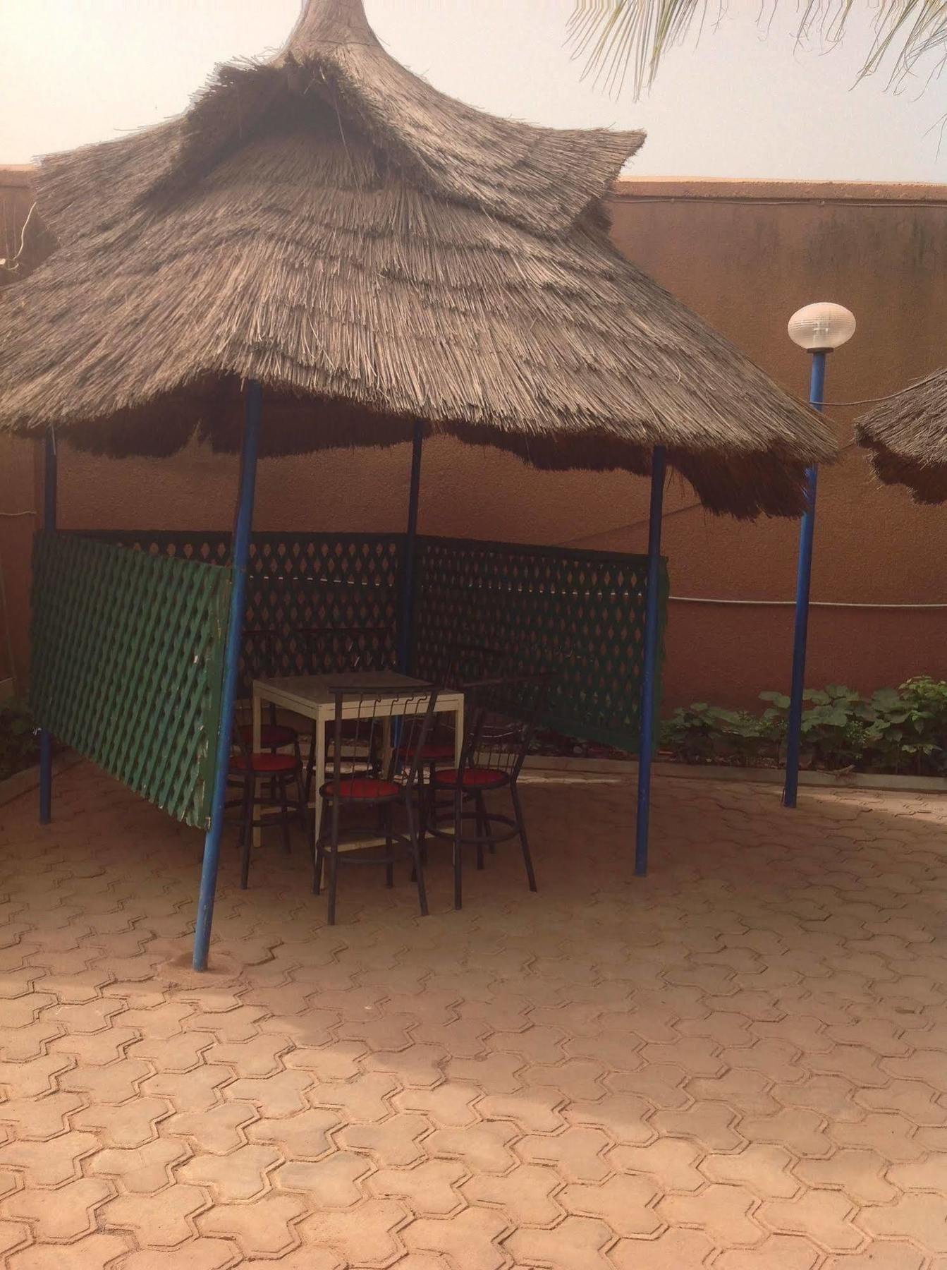 Ouaga Beach Hotel Ouagadougou Exterior photo